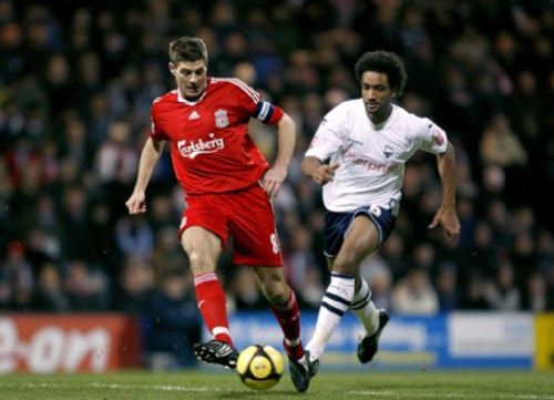 德甲前瞻：残阵法兰克福死磕多特，攻防两极对决定欧冠资格格局