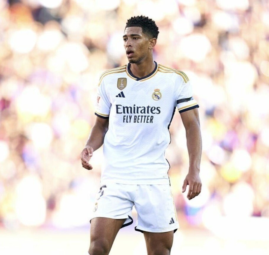 正式发售！在《末日核心：机甲幸存者》里操控猛男机甲碾碎虫群！