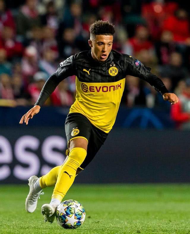 库里祝贺克莱三分命中数升至历史第四：耶，杀手！